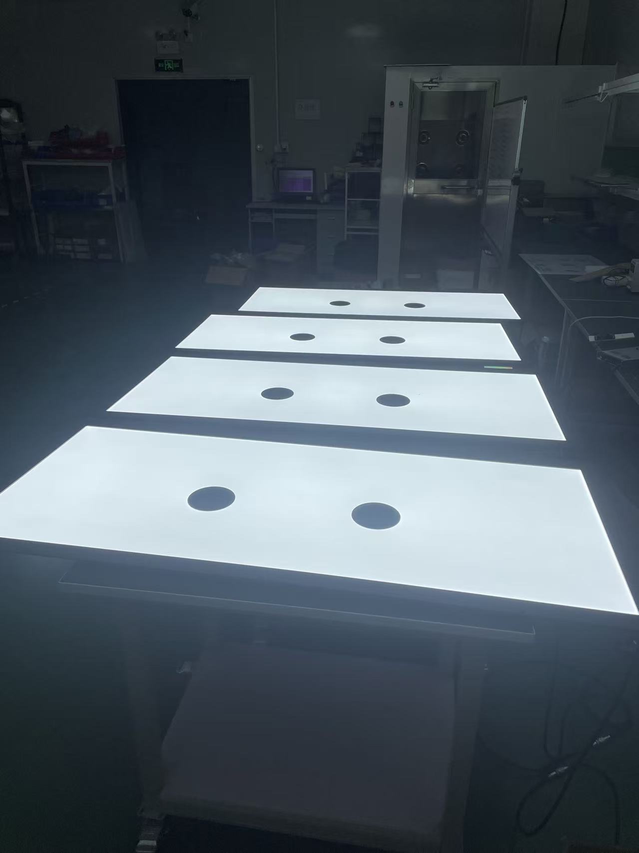 开孔面光源：量身定制的照明方案，思奥特智能科技解决特殊安装需求